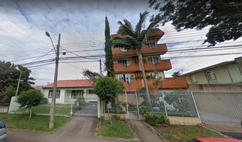 Condomínio Welazquez em Curitiba