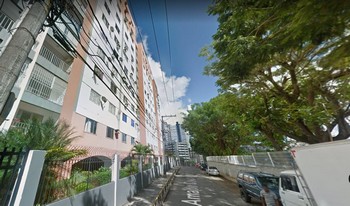Condomínio s Azaléa Hortênsia E Violeta em Salvador