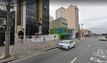Condomínio Empresarial Alferes Poli em Curitiba