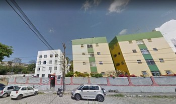 Condomínio Parque Residêncial Dos Bancários Bloco 65b em Salvador
