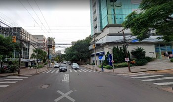 Condomínio Ponto De Taxi Mariante Mostardeiro em Porto Alegre