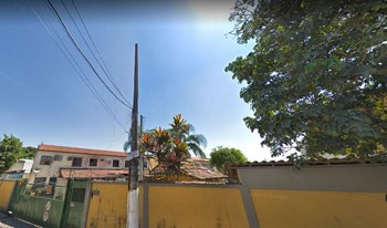 Imagem de fundo do Condomínio Residêncial Calombe em Duque De Caxias