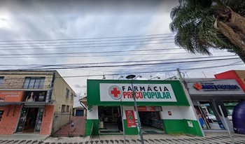 Condomínio Residêncial E Comercial Do Edifício Ogeni Pedro Maia em Curitiba
