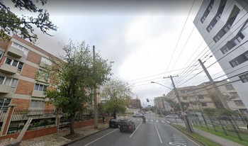 Condomínio Residêncial Estoril em Curitiba