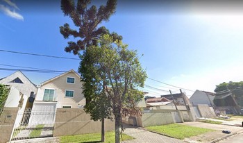 Condomínio Residêncial Pinha Pinhao em Curitiba