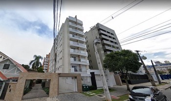 Condomínio Residêncial Quebec em Curitiba