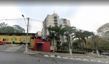 Condomínio Residêncial Saint Arthur em São Paulo