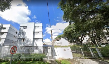 Condomínio Santa Elvira em Curitiba
