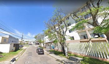 Condomínio V Do Conjunto Residêncial Jd Das Araucárias em Curitiba
