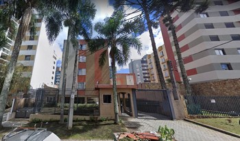Condomínio Vila Infante Dom Henrique em Curitiba