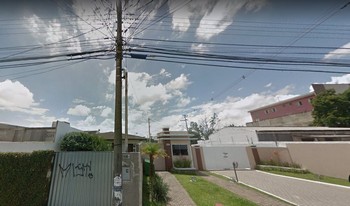 Condomínio Villaggio Di Napoli em Curitiba