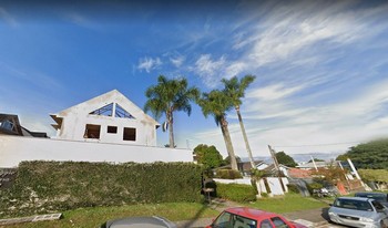 Condomínio Villaggio Ferrara em Curitiba