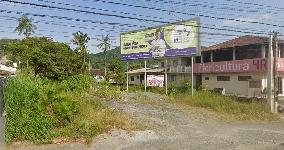 Foto do imóvel: Terreno à Venda, 861 m² em Iririú - Joinville
