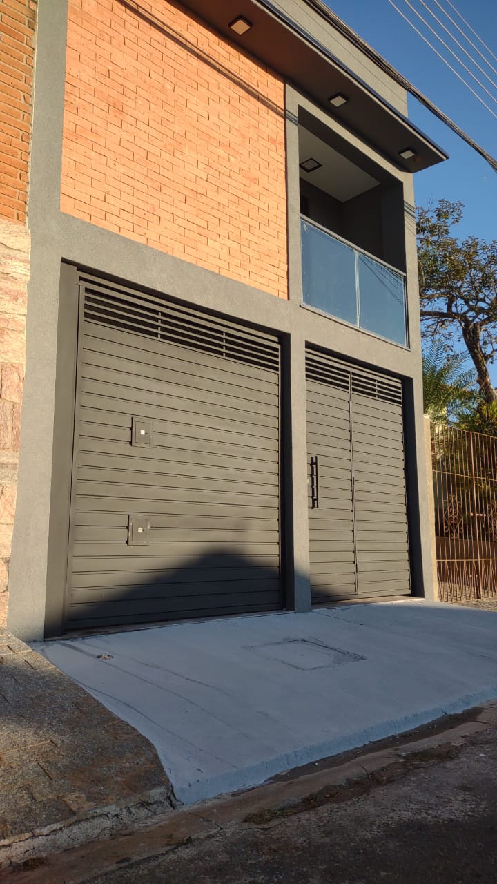 Foto do imóvel: Casa com 3 Quartos à Venda, 13.500 m² em Jardim Alvinópolis - Atibaia