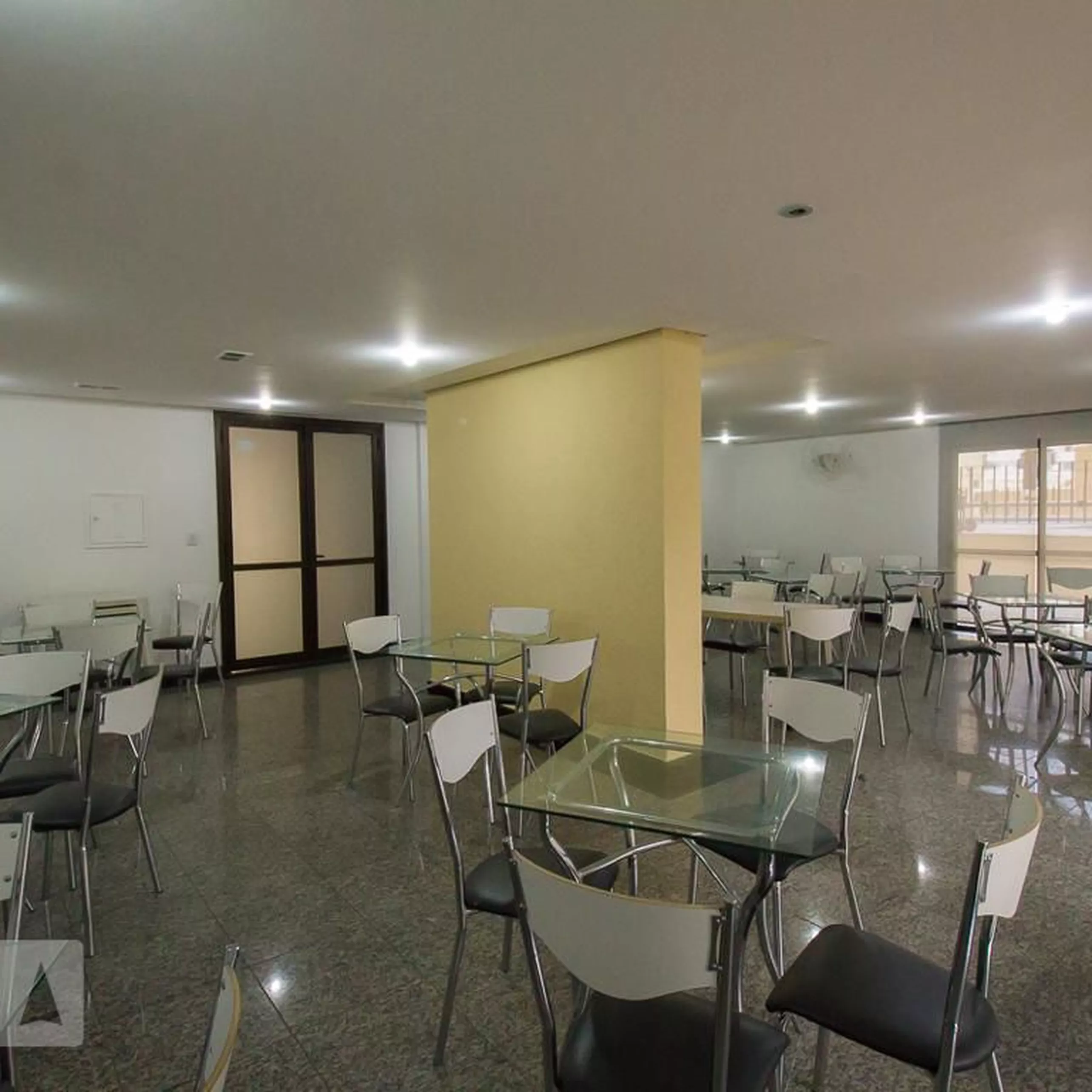 Imagem Apartamento com 2 Quartos à Venda ou Locação, 56 m²em Cambuci - São Paulo