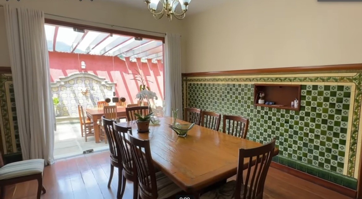 Imagem Casa com 4 Quartos à Venda, 441 m² em Castelanea - Petrópolis