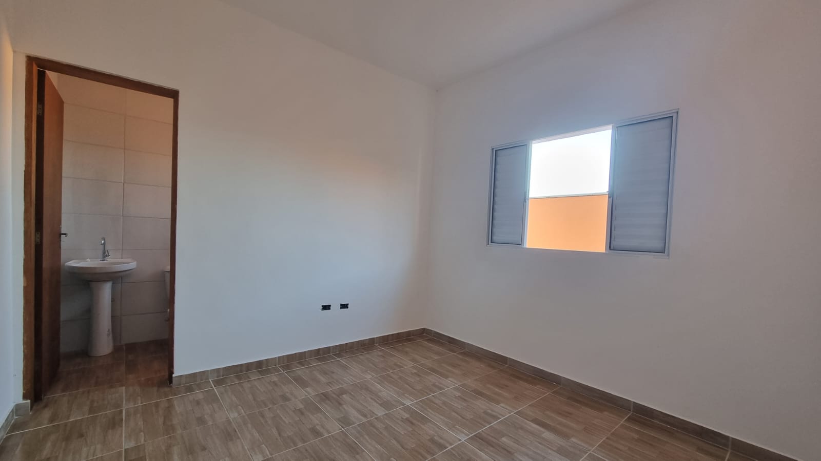 Imagem Casa com 2 Quartos à Venda, 54 m²em  JARDIM LINDOMAR - Itanhaém