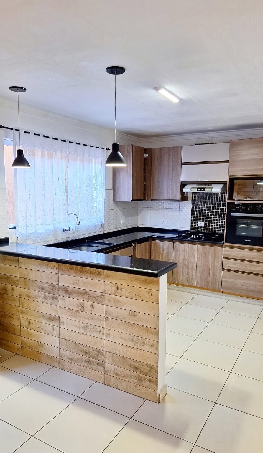 Imagem Sobrado com 3 Quartos à Venda, 120 m²em Bardan - Taubate