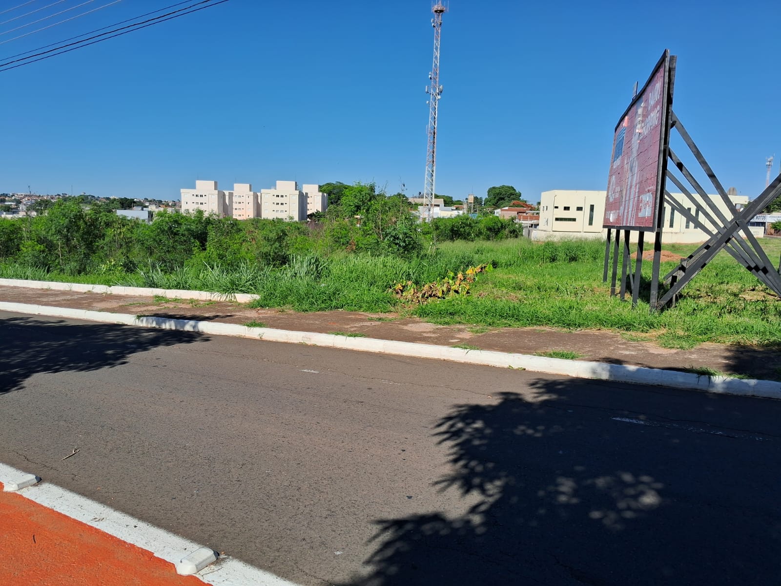 Terreno à Venda, 4.008 m² em Parque São Geraldo - Bauru