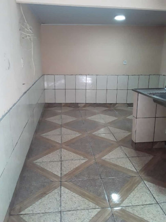 Imagem Kitnet com 1 Quarto para Alugar, 28 m² em Guaratiba - Rio de Janeiro