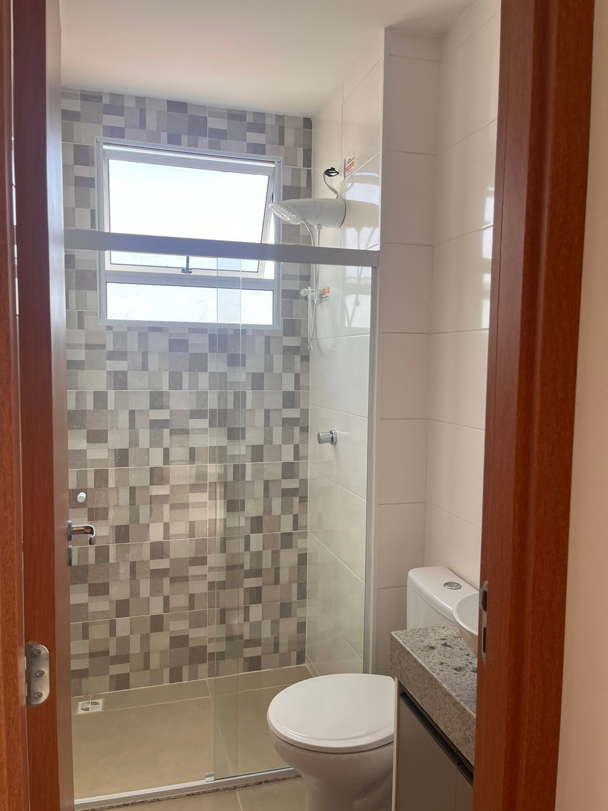 Imagem Apartamento com 2 Quartos para Alugar, 60 m²em Buraquinho - Lauro de Freitas