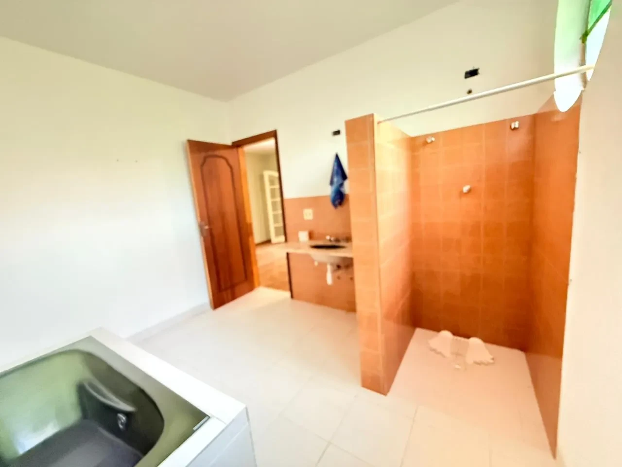 Imagem Casa com 3 Quartos à Venda, 290 m² em Centro - Embu das Artes