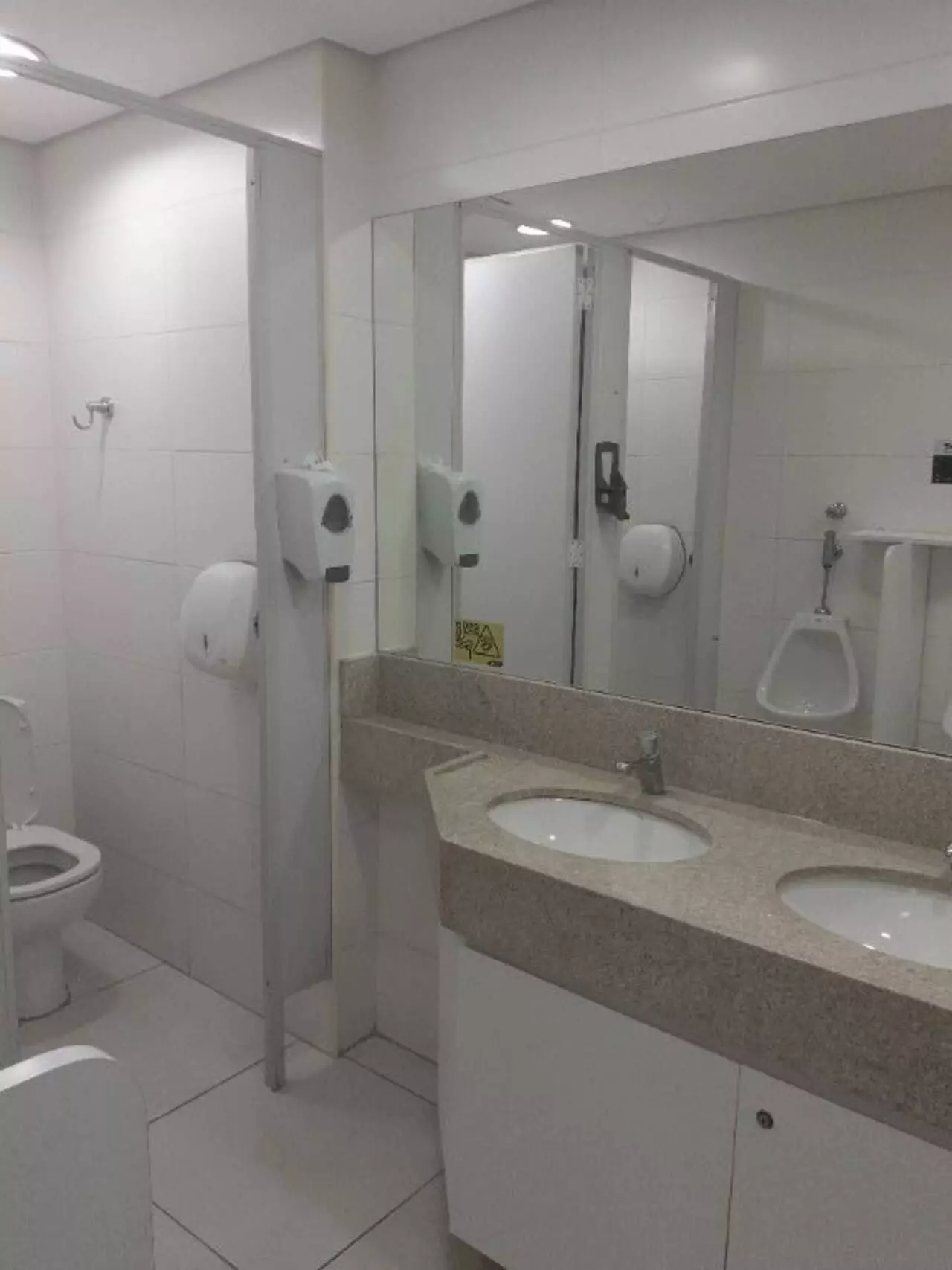 Foto do imóvel: Sala Comercial à Venda ou Locação, 775 m² em Pinheiros - São Paulo