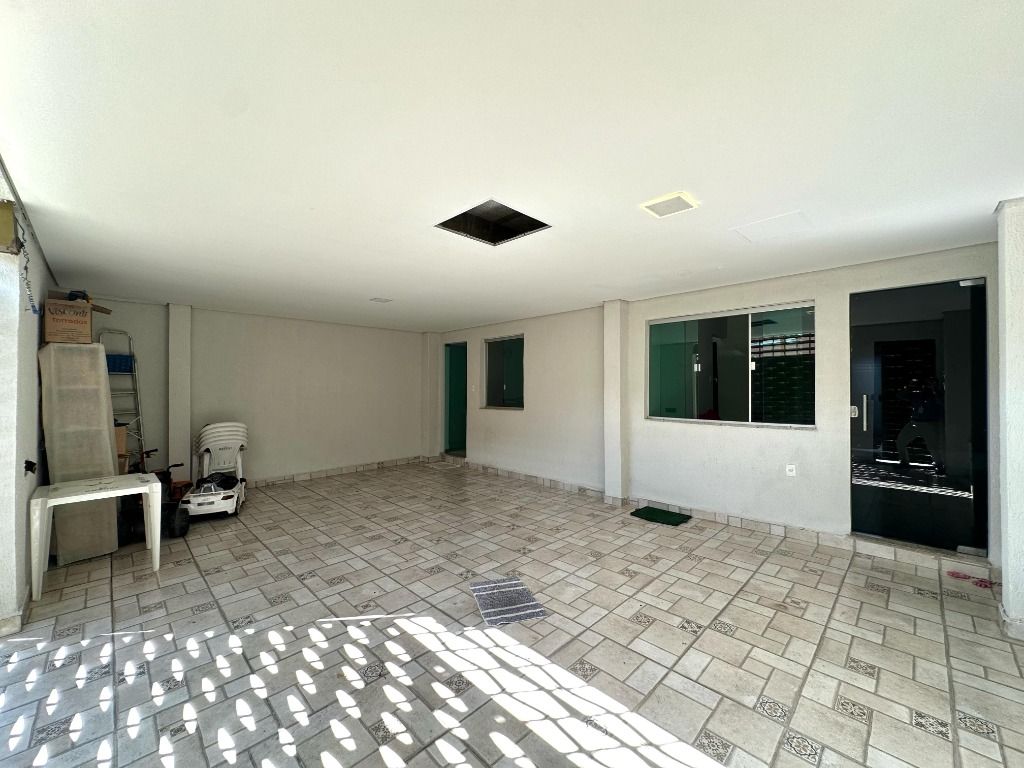 Imagem Casa com 3 Quartos à Venda, 122 m² em Planalto - Belo Horizonte