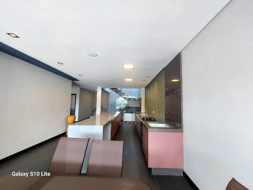Imagem Casa de Condomínio com 4 Quartos à Venda, 476 m² em Vila Nova Esperia - Jundiaí