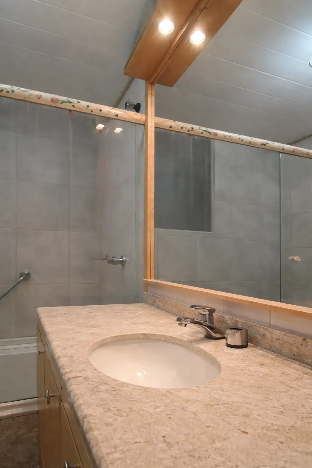 Imagem Apartamento com 3 Quartos à Venda, 107 metros em Centro - Florianópolis