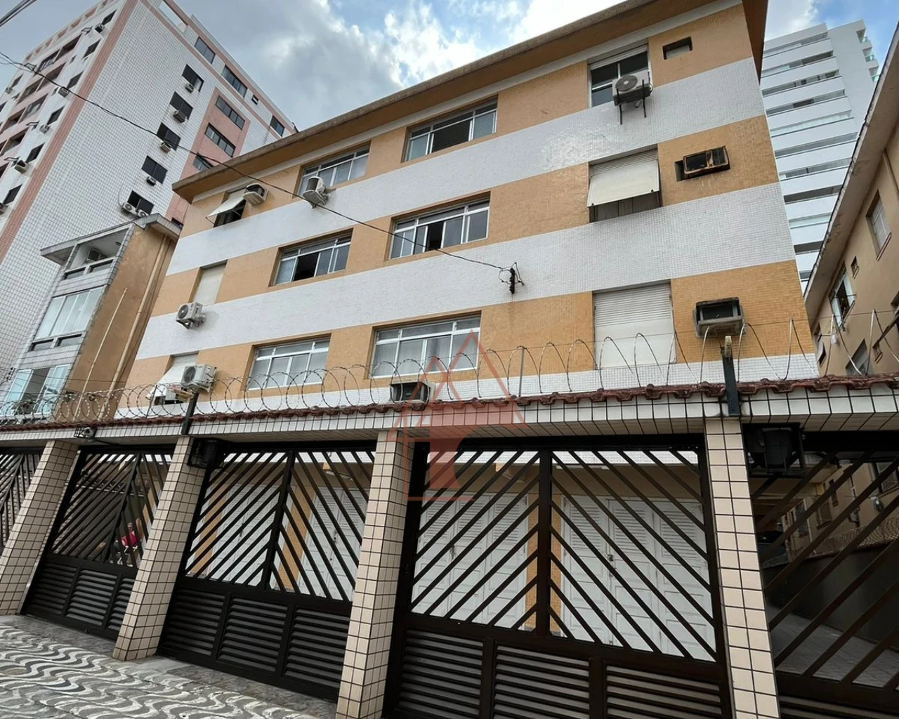 Imagem Apartamento com 2 Quartos à Venda, 79 m² em Marapé - Santos