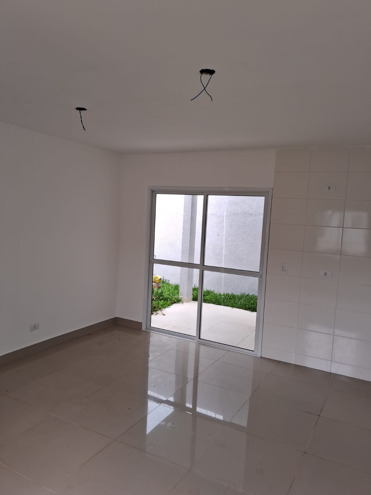 Imagem Casa de Condomínio com 2 Quartos à Venda, 65 m² em Costeira - Araucária