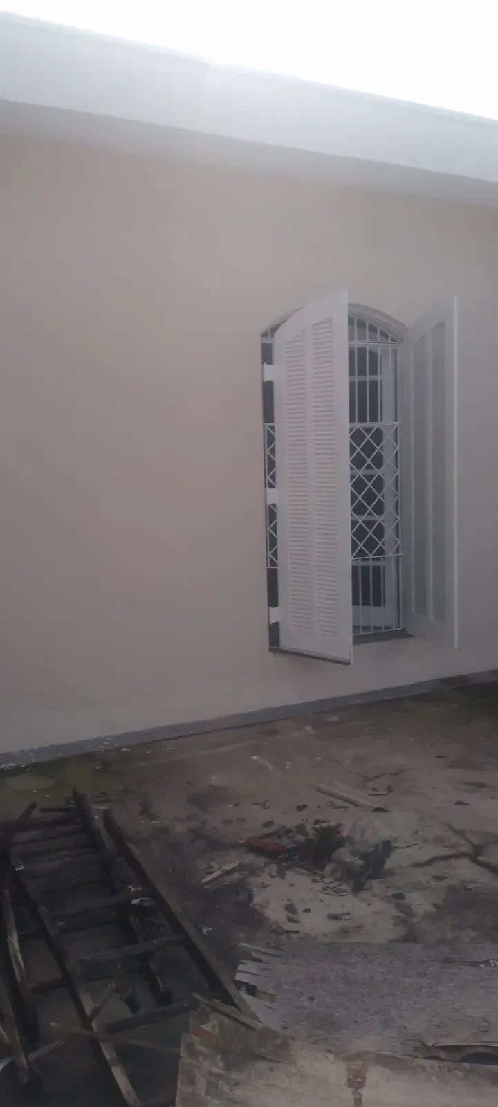 Imagem Sobrado com 2 Quartos à Venda ou Locação, 367 metros em Vila Menck - Osasco