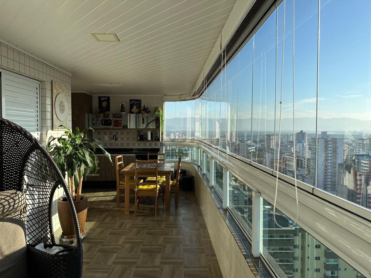 Foto do imóvel: Apartamento com 4 Quartos à Venda, 232 m² em Guilhermina - Praia Grande