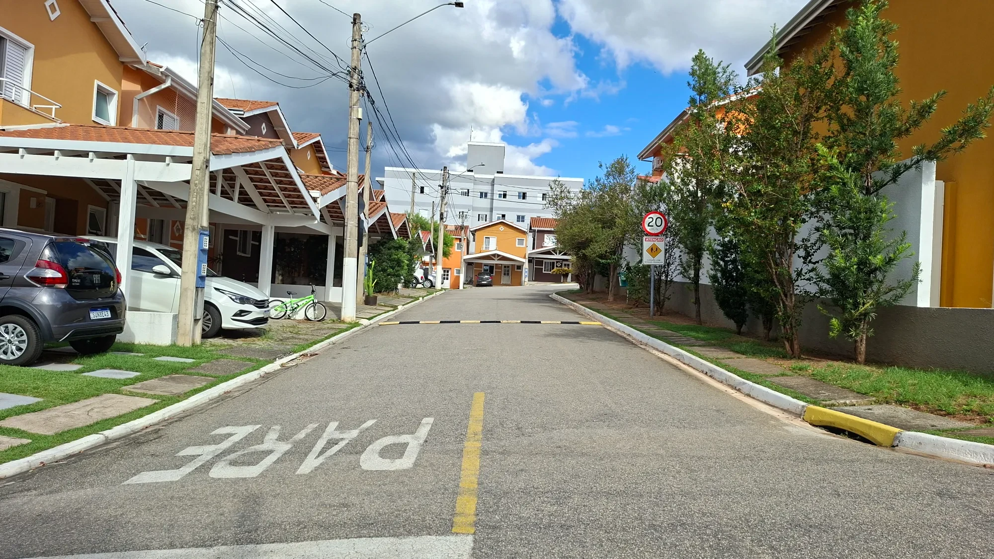 Imagem Casa de Condomínio com 2 Quartos à Venda, 150 m² em Vila Haro - Sorocaba