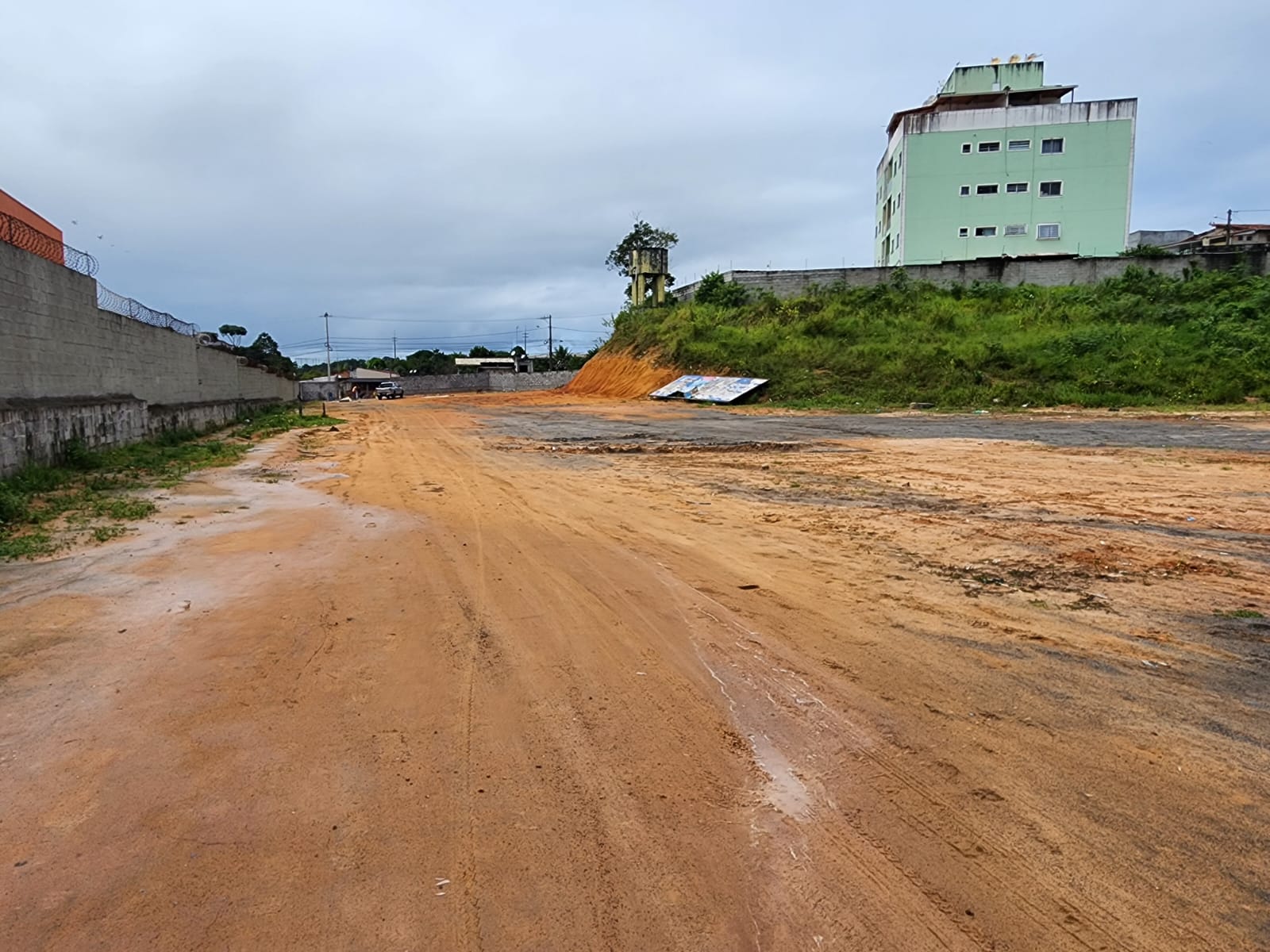 Imagem Terreno para Alugar, 10.000 m² em CIA I - Simões Filho