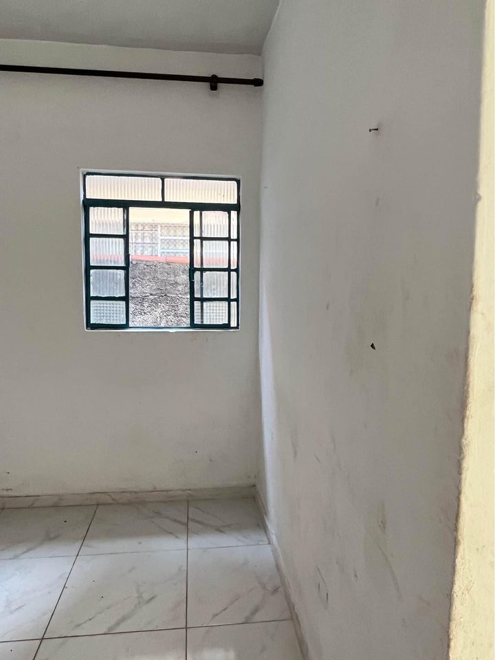 Imagem Casa com 1 Quarto para Alugar, 60 m²em Parque Císper - São Paulo