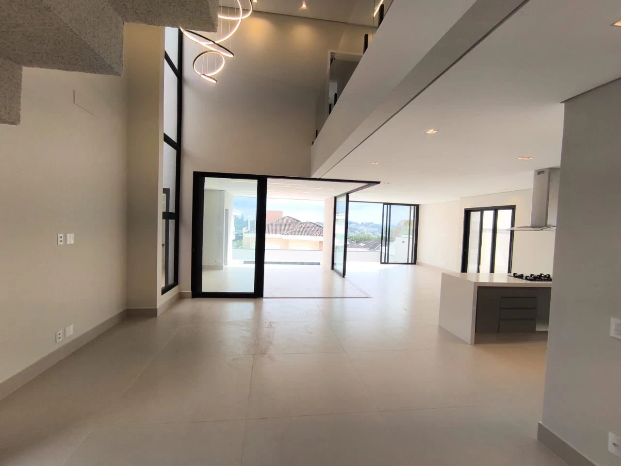 Foto do imóvel: Sobrado com 3 Quartos à Venda, 31.900 m² em Nações - Valinhos