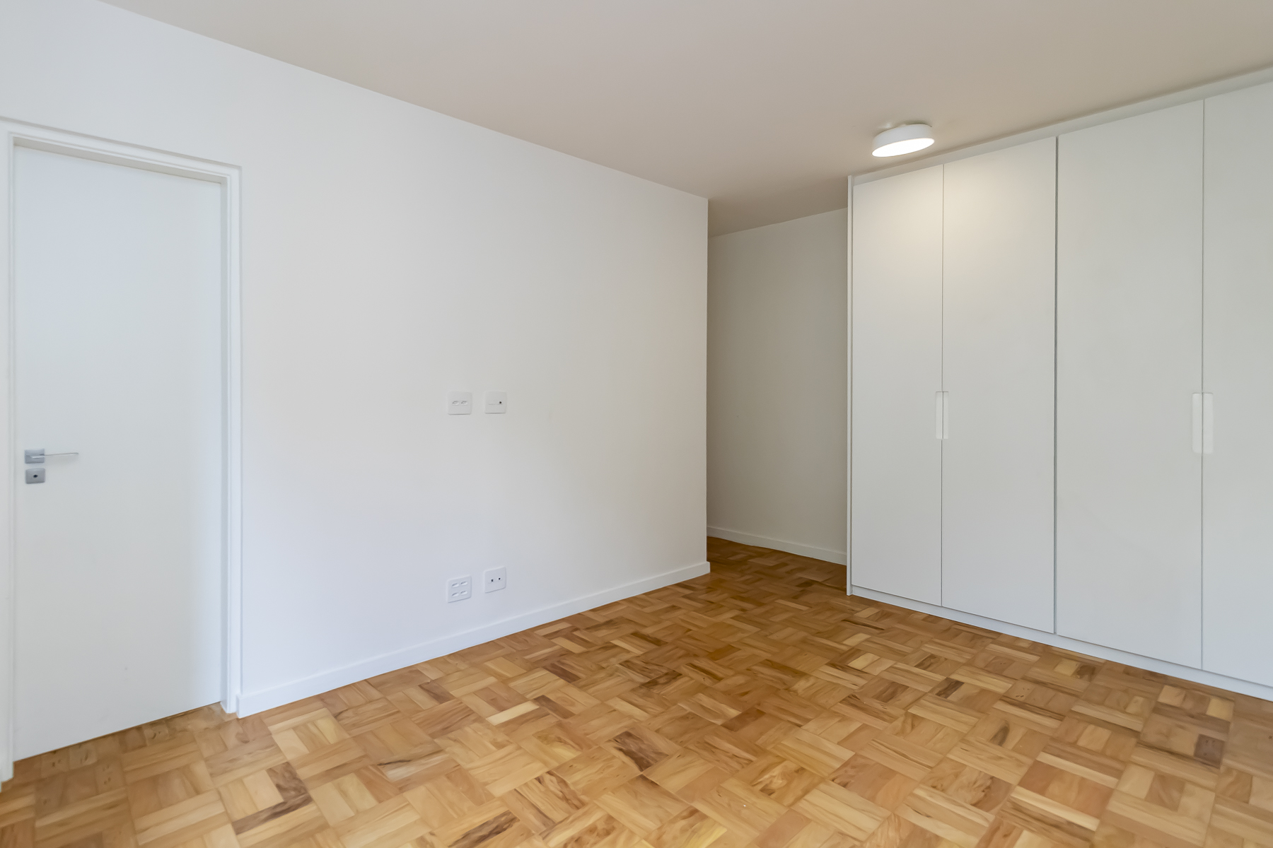 Imagem Apartamento com 3 Quartos à Venda, 129 m²em Itaim Bibi - São Paulo