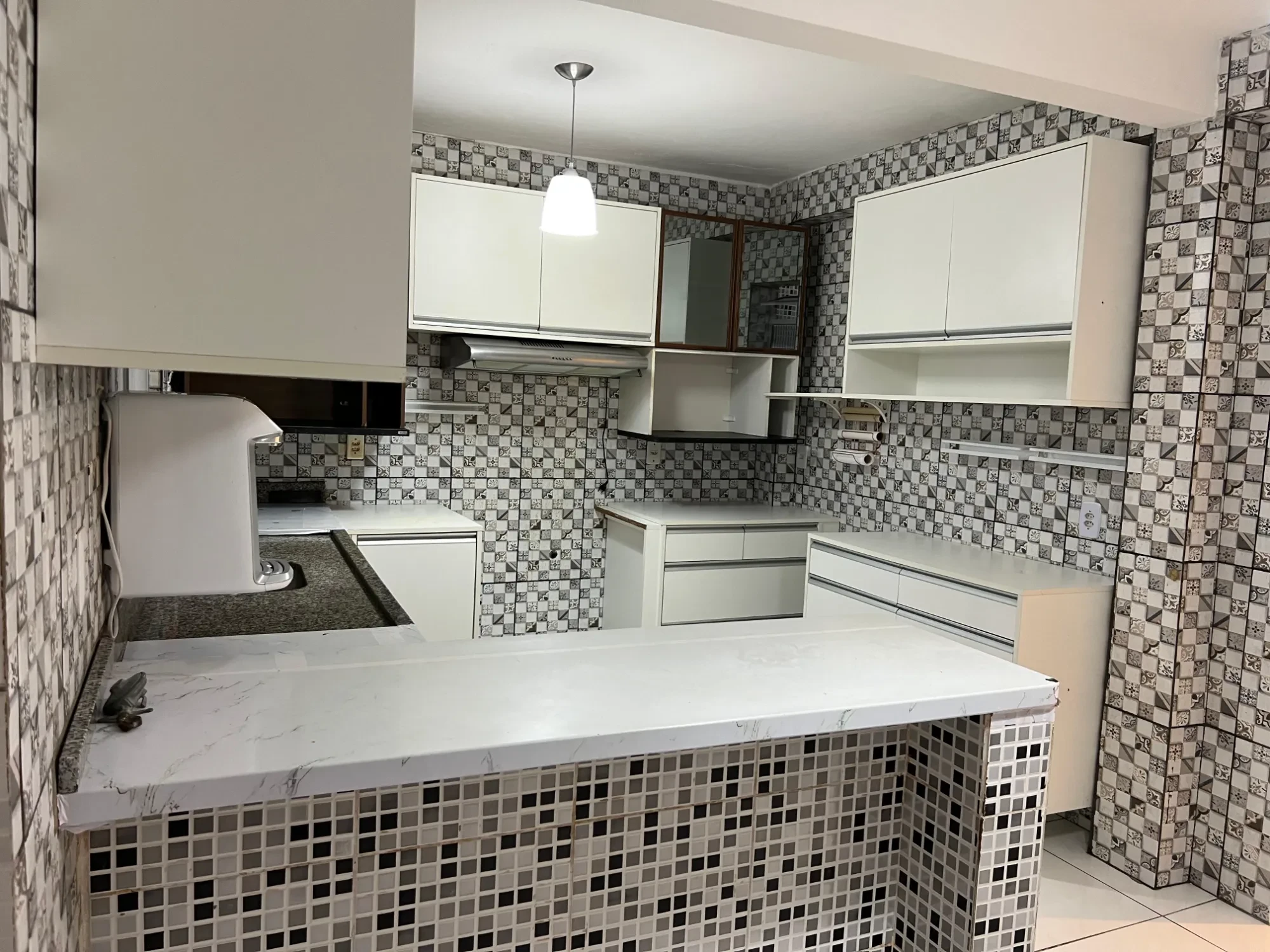 Imagem Casa com 4 Quartos à Venda, 230 m² em CIA II - Simões Filho