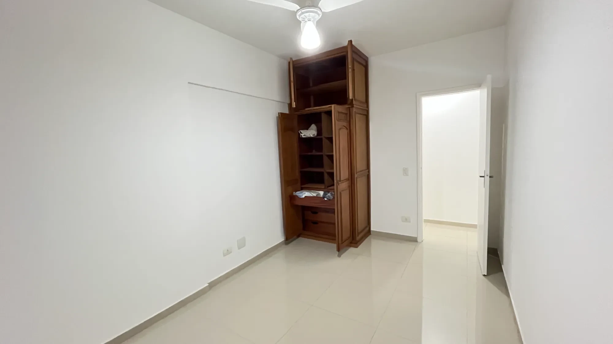 Imagem Apartamento com 2 Quartos à Venda, 71 metros em Ponta da Praia - Santos