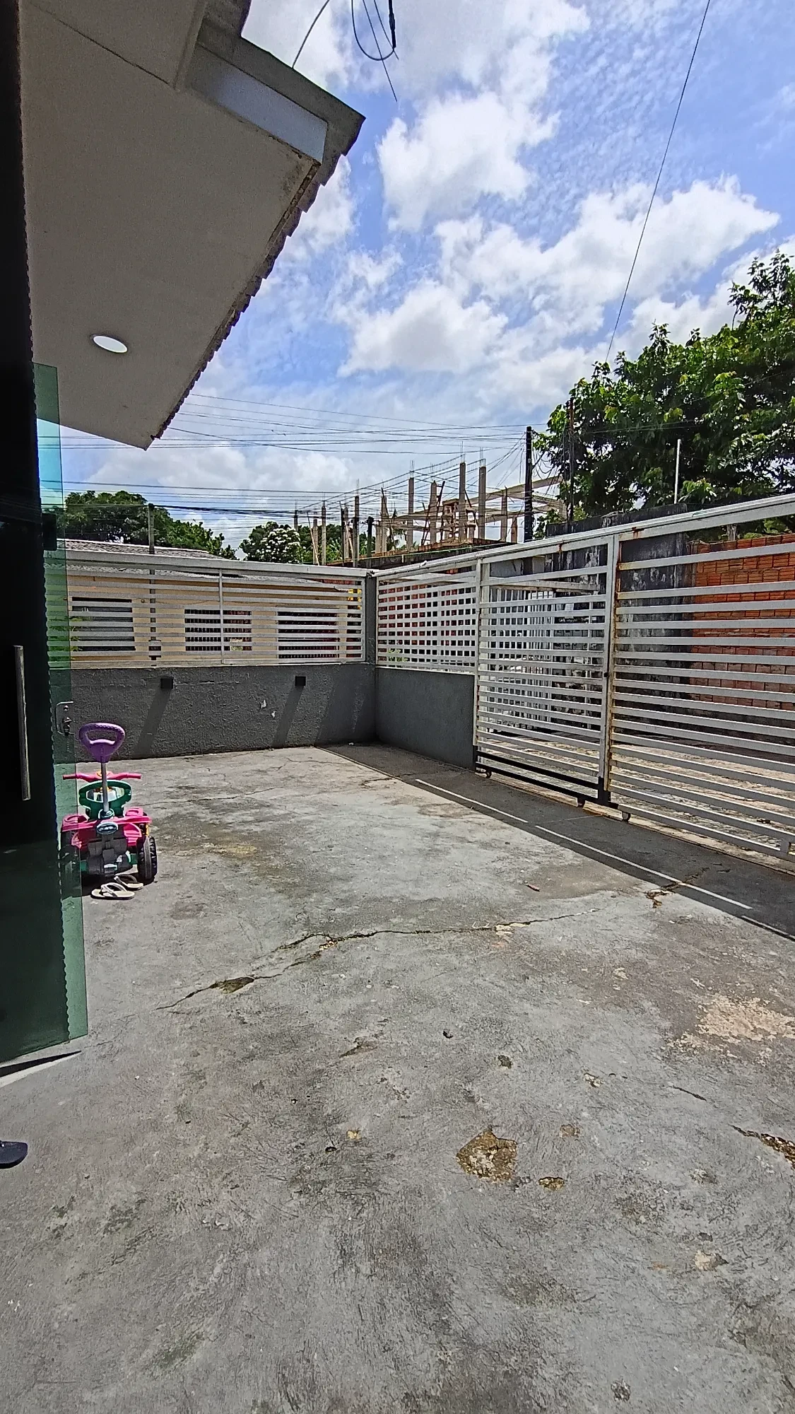 Casa com 2 Quartos para Alugar, 200 m² em Colônia Terra Nova - Manaus