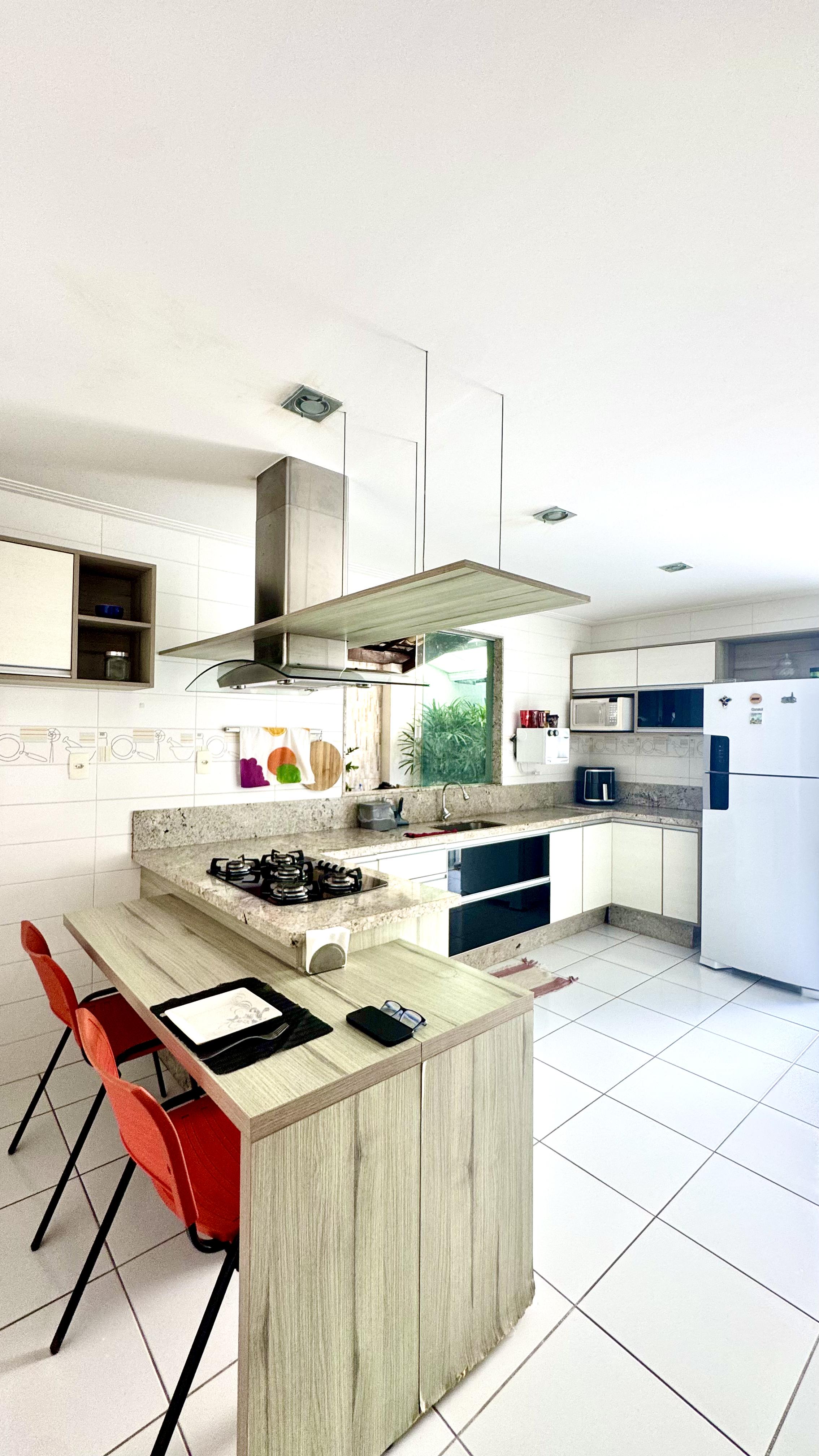 Imagem Casa de Condomínio com 5 Quartos à Venda, 320 m² em Buraquinho - Lauro de Freitas