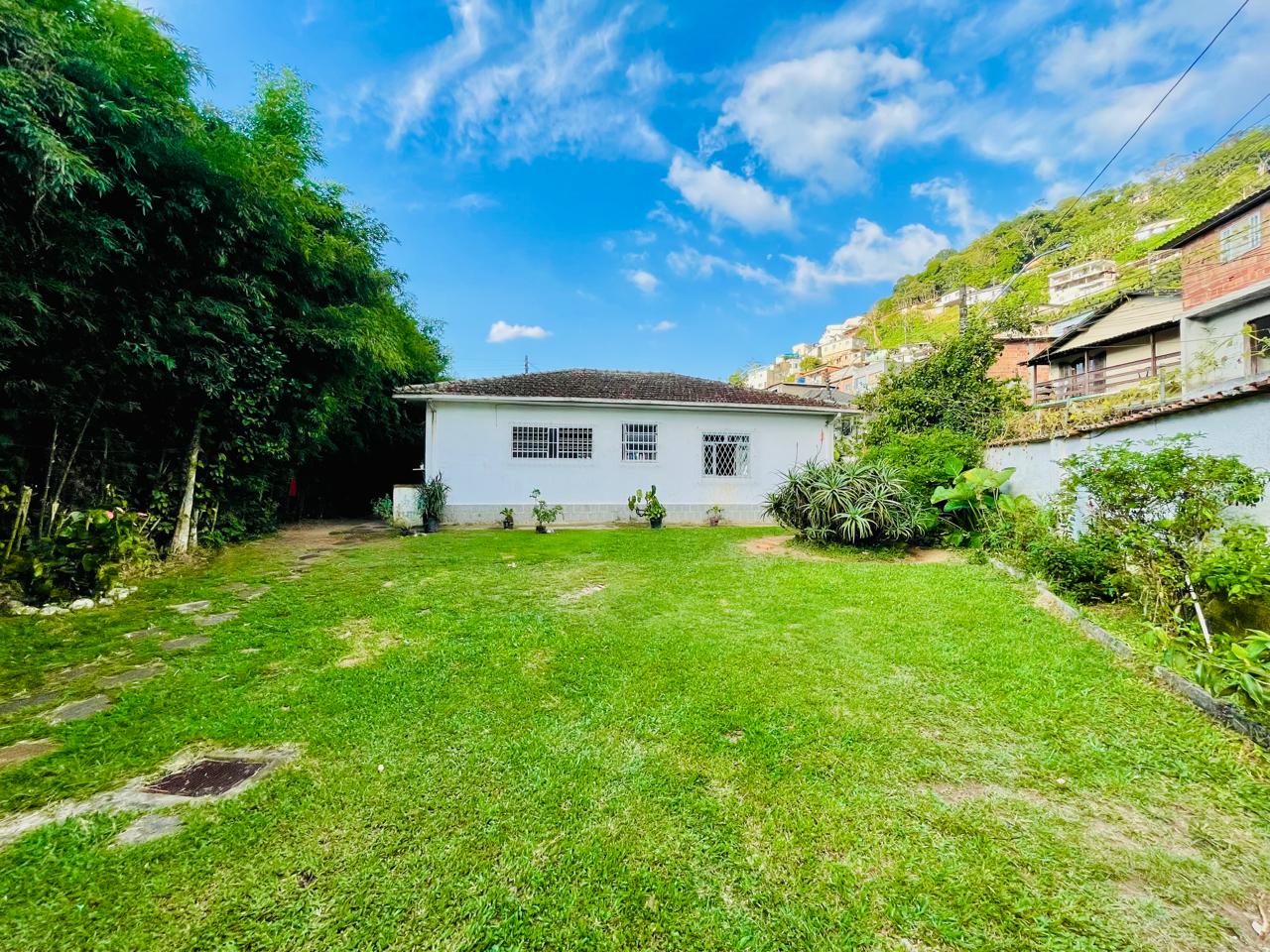 Foto do imóvel: Casa com 3 Quartos à Venda, 98 m² em Alto - Teresópolis