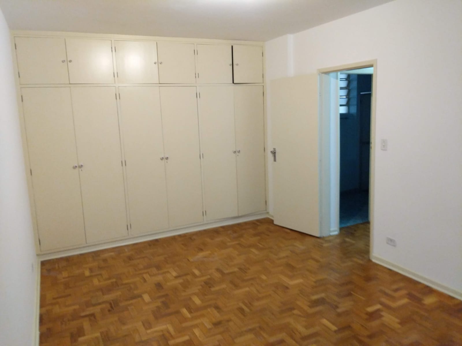 Imagem Apartamento com 2 Quartos à Venda ou Locação, 85 m²em Cerqueira César - São Paulo