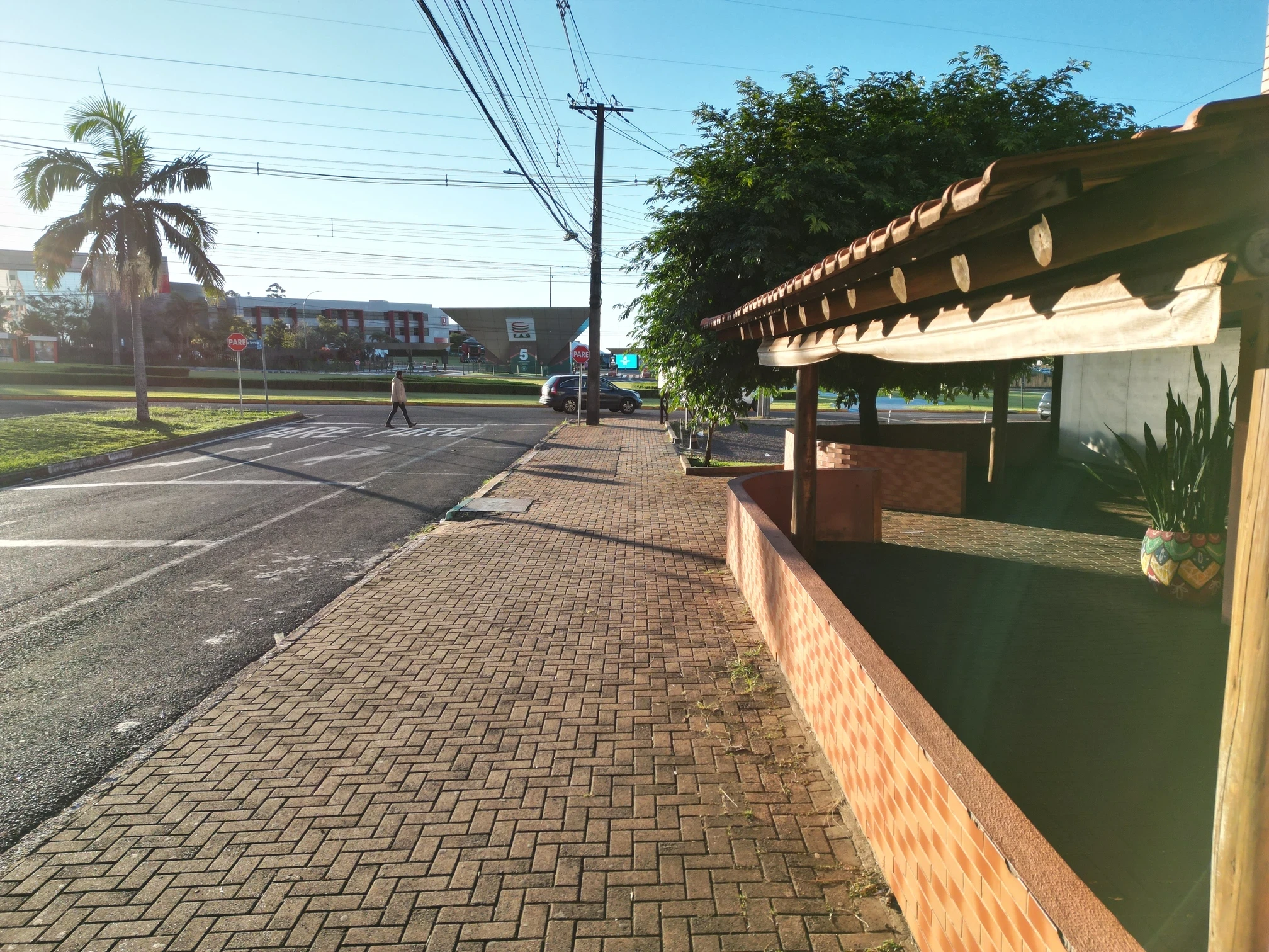 Foto do imóvel: Sala Comercial à Venda, 200 m² em FAG - Cascavel