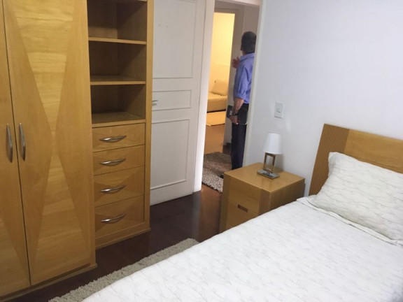 Imagem Apartamento com 3 Quartos à Venda, 125 m² em Real Parque - São Paulo