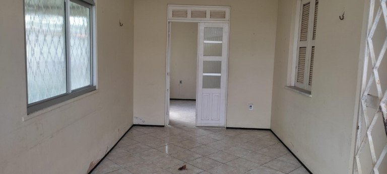 Foto do imóvel: Casa com 4 Quartos à Venda, 150 m² em Cidade dos Funcionários - Fortaleza