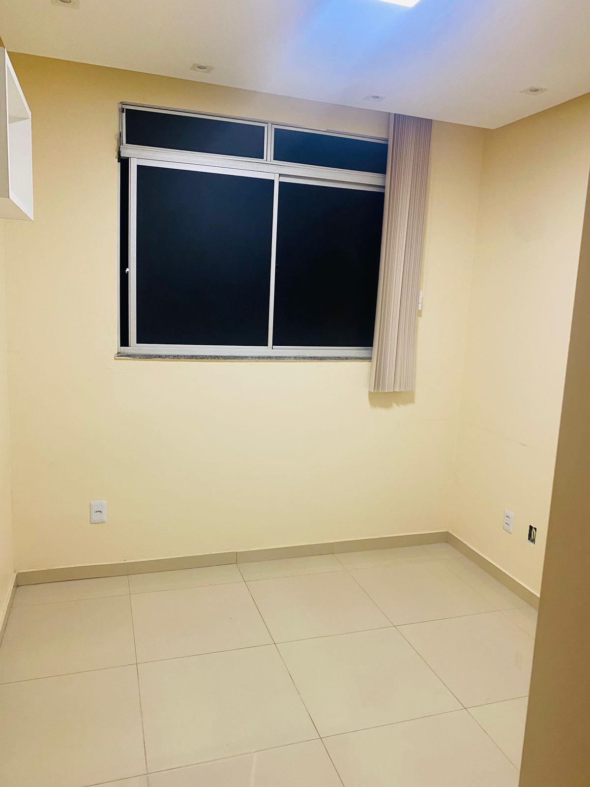 Apartamento com 2 Quartos para Alugar, em Aracuí - Lauro de Freitas