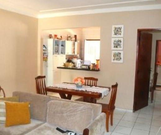 Imagem Casa com 3 Quartos à Venda,  em Lagoa Redonda - Fortaleza